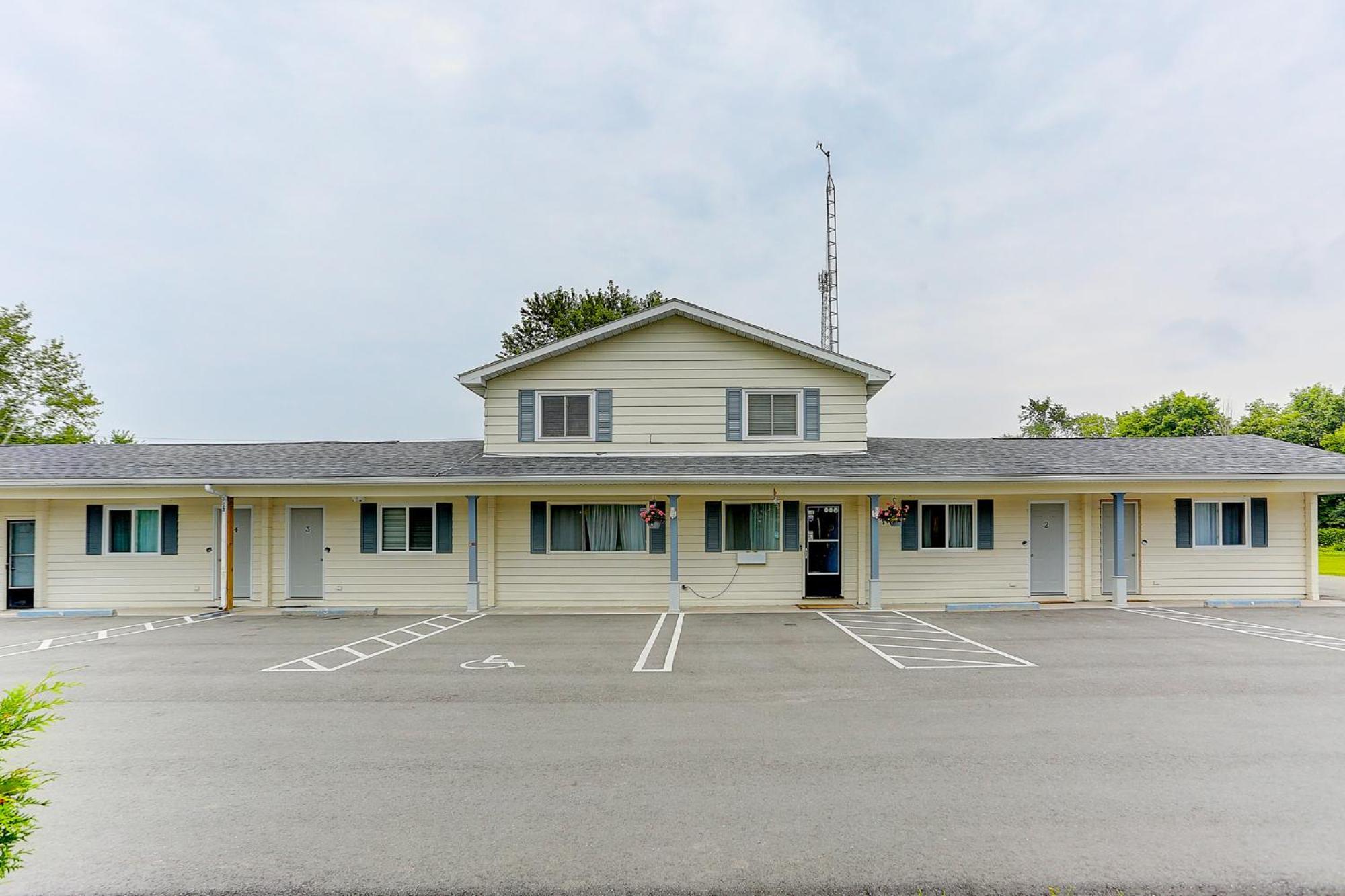 Stone Fountain Motel Fenelon Falls 外观 照片